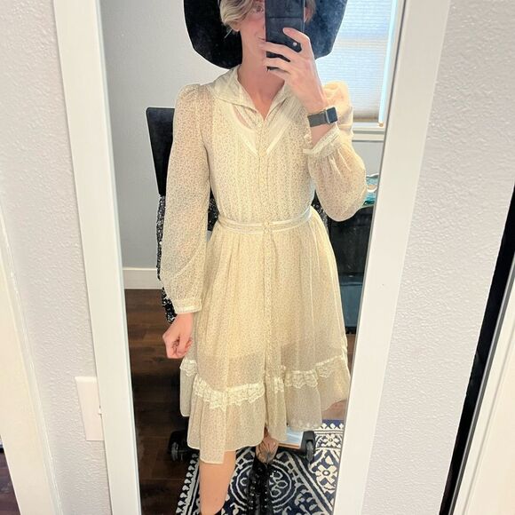 Gunne Sax Dresses & Skirts - Gunne Sax Prairie Long Sleeve Midi Dress